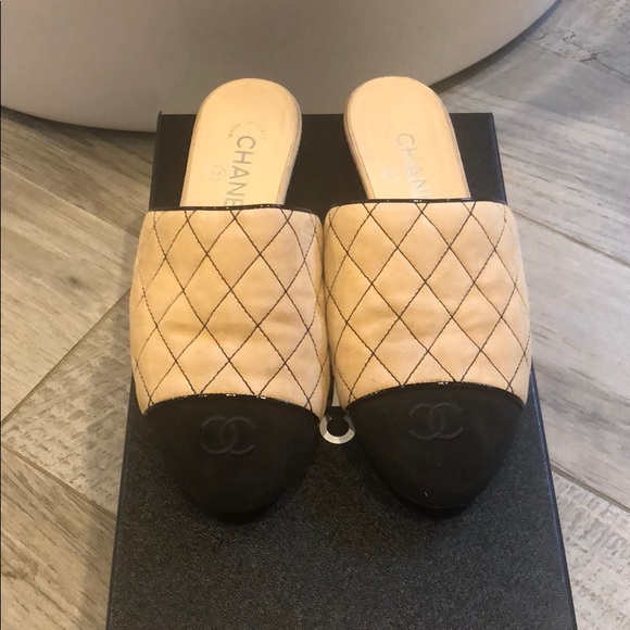 Chanel Beige/Black Mule - Picture 1 of 5